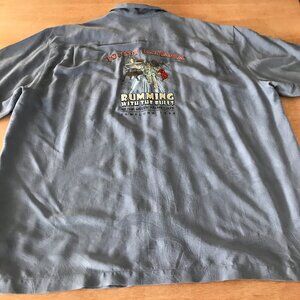 Tommy Bahama 100% Silk Shirt Men XL Blue Rumming With the Bulls Button Up Pocket